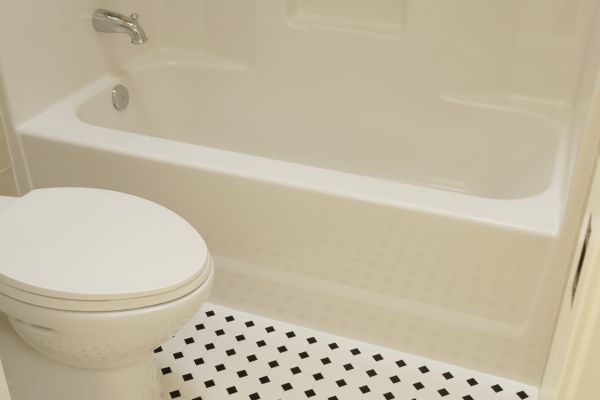Fiberglass Tub Replacement in Wadsworth